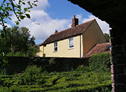 Blue Door Cottages At Sherwood